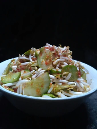 Langkah Gampang Membikin Resep  Reuceuh Timun Tauge yang Lezat Sekali, Enak Banget