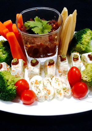 รูปของ ไข่ขาวม้วน /ชูชิไข่ขาว ทานคู่กับน้ำพริกตาแดง