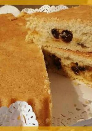 Una foto de Tarta rústica de ricota, batata y pasas de uva