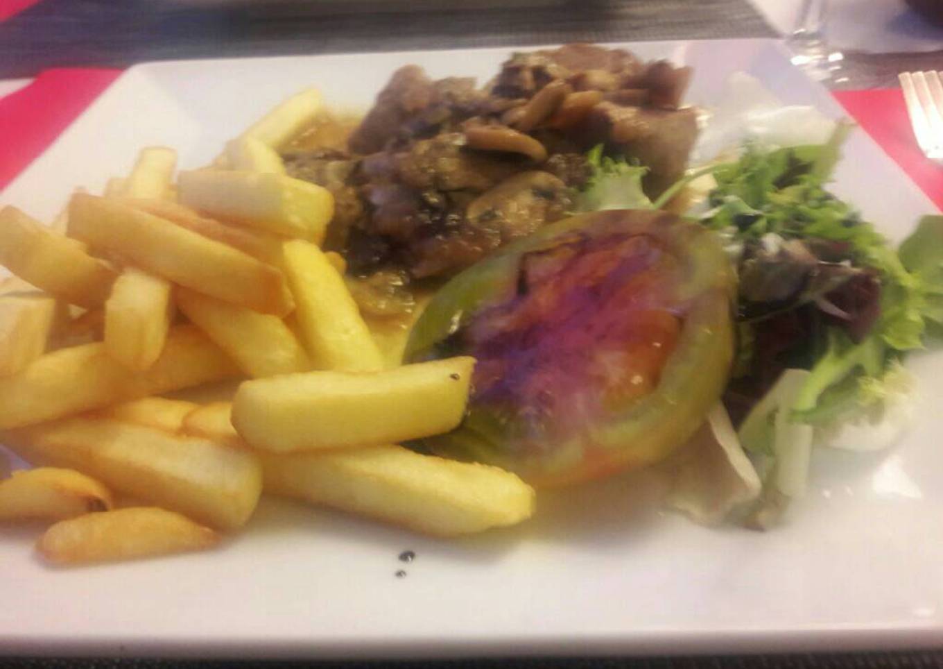 Filete de res con champiñones