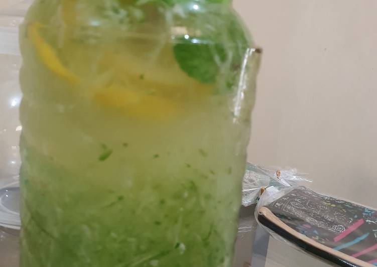 Cara memasak Infused water timun serut , Bikin Ngiler