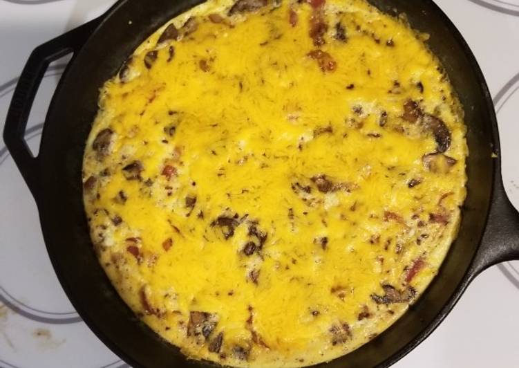 Simple Way to Cook Delicious Bacon and Mushroom Frittata