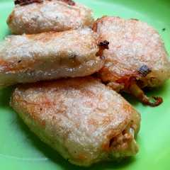 รูปของ 44. Martabak Tahu Rice Paper