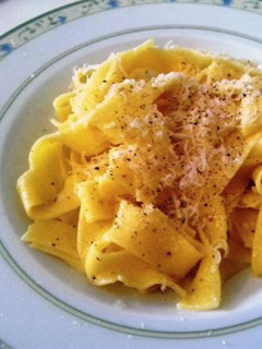 Una foto de Tagliatelle Alfredo