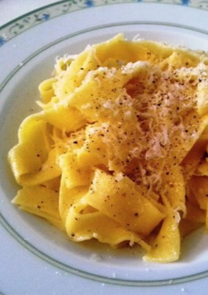 Una foto de Tagliatelle Alfredo