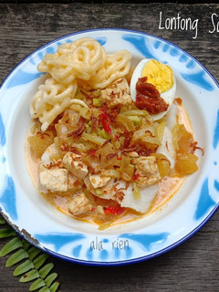 Foto resep Lontong Sayur Manisa Cecek plus Tahu Tempe Pete