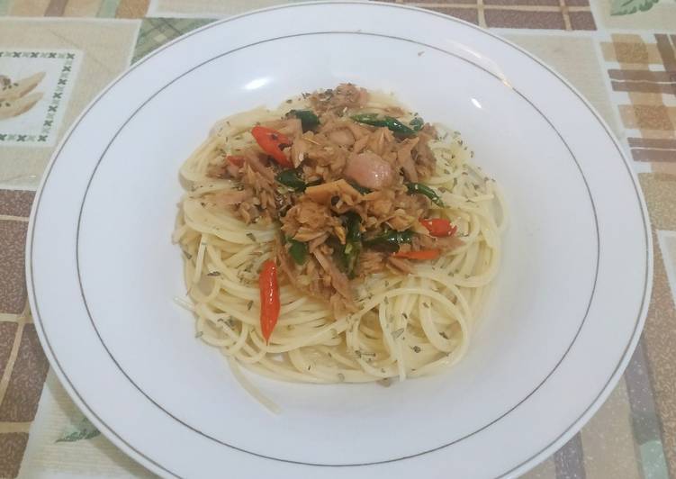 Resep Spaghetti Aglio Olio Tuna Pedas Jadi, Enak Banget