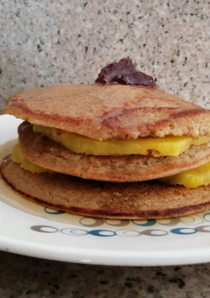 Una foto de Pancakes de avena y granola #SinHarina #SinAzucar