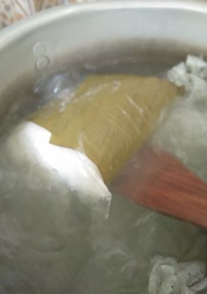 Foto resep 139.Lontong Plastik mix daun