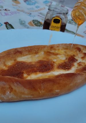 صورة لوصفة قوارب الجبن بالعسل