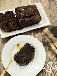 A picture of Banana Chocolate Loaf.