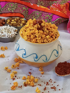 મસાલા ધાણી (Masala Dhani Recipe In Gujarati) રેસીપી મુખ્ય ફોટો