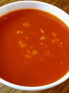Paradicsomleves betűtésztával recept fotója