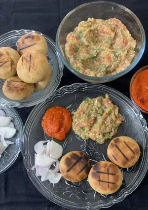 લીટી ચોખા(Liti Chokha Recipe In Gujarati) રેસીપી મુખ્ય ફોટો