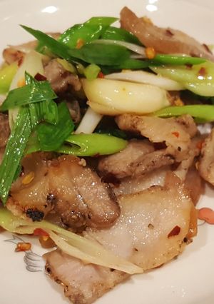 蒜炒鹹豬肉 的食譜成品照片