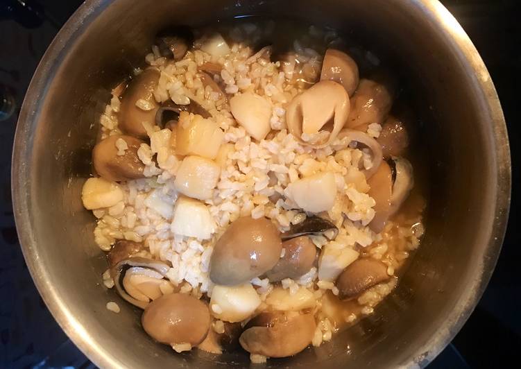 Mushroom scallop porridge