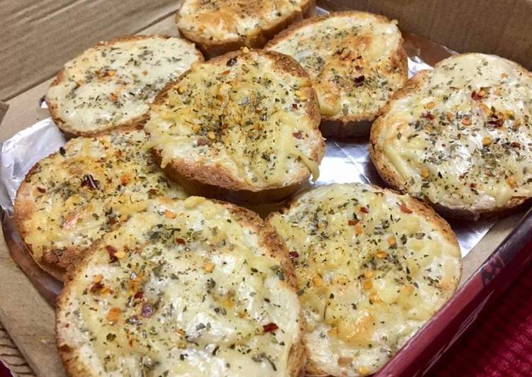 Cheesy Garlic Bread