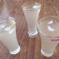 A picture of Lemon Juice.