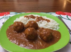 Una foto de Albóndigas en salsa a la Pat (modificable para celíacos)