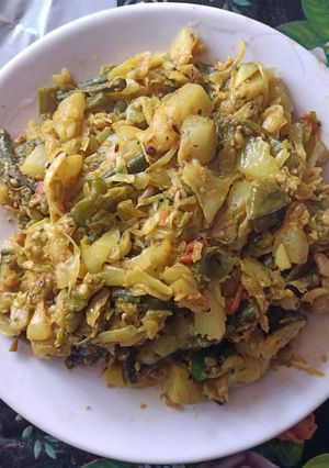 বাঁধাকপি চিংড়ি (Bandhakopi chingri recipe in Bengali) রেসিপির প্রধান ছবি