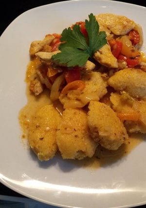 Puliszka, lecsós csirke apróhússal recept fotója