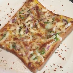 A picture of Pizza Toast.