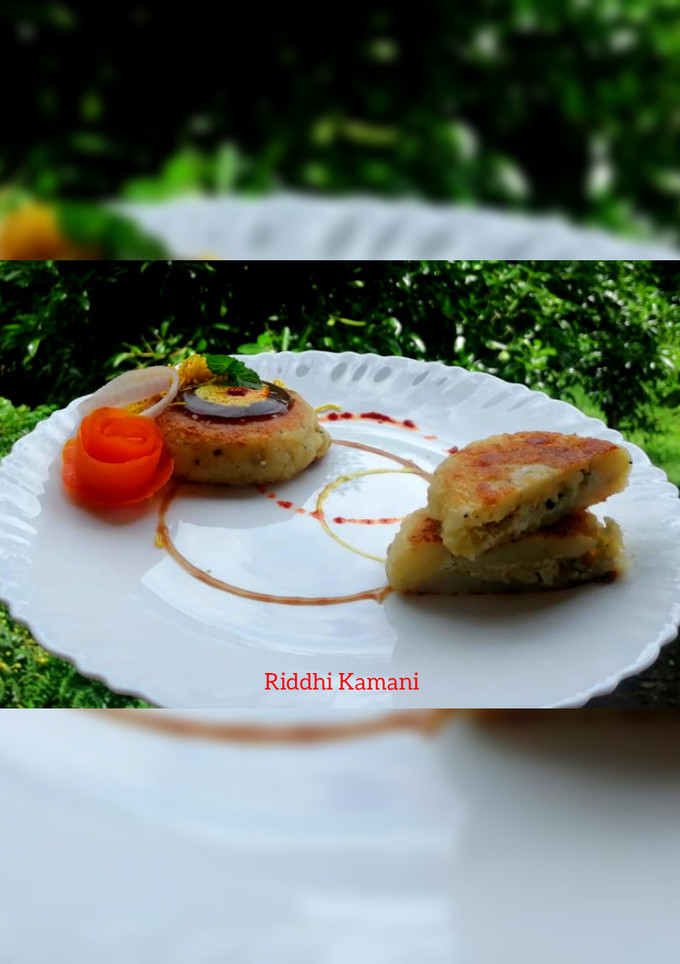 સ્ટફ્ડ પનીર આલુ ટિક્કી (Stuffed Paneer Aloo Tikki Recipe In Gujarati) રેસીપી મુખ્ય ફોટો