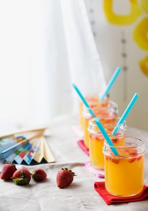 A picture of Mango Lemonade.