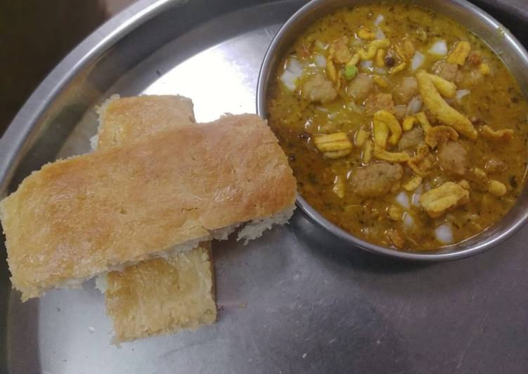 Recipe of Homemade Misal Pav