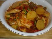 Una foto de cazon con patatas