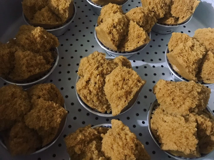 Cara Gampang Membikin Resep Bolu kukus gula merah, lembut dan pasti mekar yang  Bikin Ketagihan Anti Ribet, Menggugah Selera