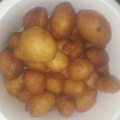 A picture of Puff puffs.