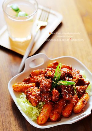 韓式乾杯料理-辣醬炸雞年糕 的食譜成品照片