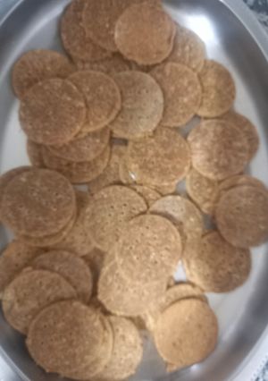 Una foto de Crackers de Arvejas, Zanahorias y Semillas (Apto Diabéticos)