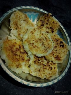 आलू की टिक्की (Aloo ki tikki recipe in hindi) रेसिपी मुख्य फोटो