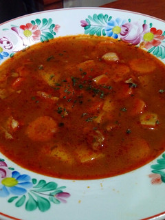 Magyaros gulyásleves recept fotója