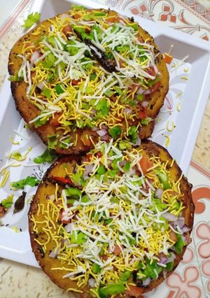 आलू चना टिक्की(aloo chana tikki recipe in hindi) रेसिपी मुख्य फोटो