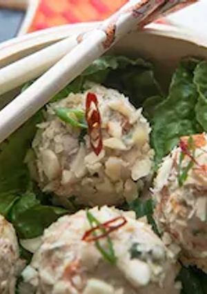 A picture of Almond and chicken momos (without shell) recipe.