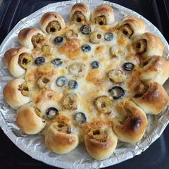 A picture of Chicken Kabab Pizza 🍕 🍕🍕.