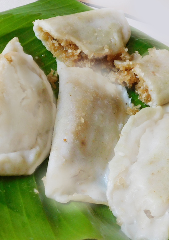 இல அடா (இலை அடை) செய்முறை முக்கிய புகைப்படம்