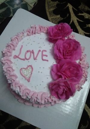 केक (Cake recipe in Hindi) रेसिपी मुख्य फोटो