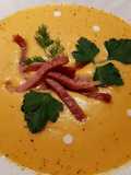 Supă cremă de dovleac cu jambon afumat