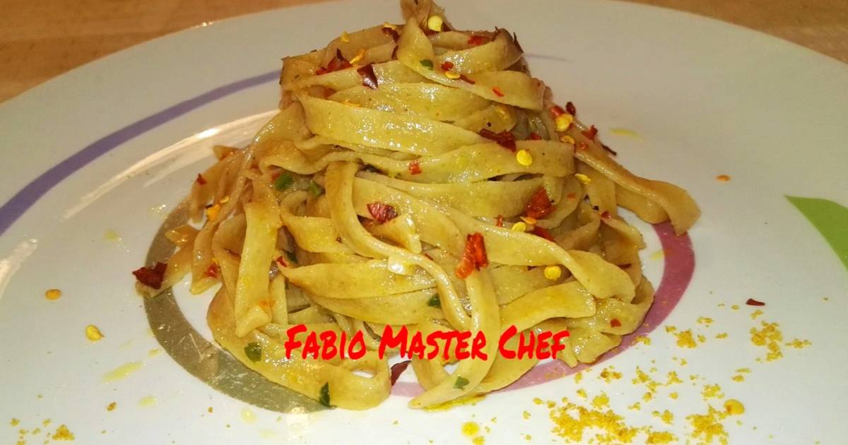 Ricetta Fettuccine con Aglio, Olio, Peperoncino e Muggine di Bottarga