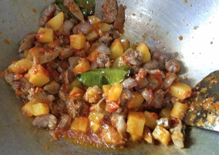 11 Resep: Sambel Balado kentang atiampela🤤 yang Lezat Sekali!