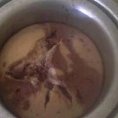 A picture of Mawe tatu cake.