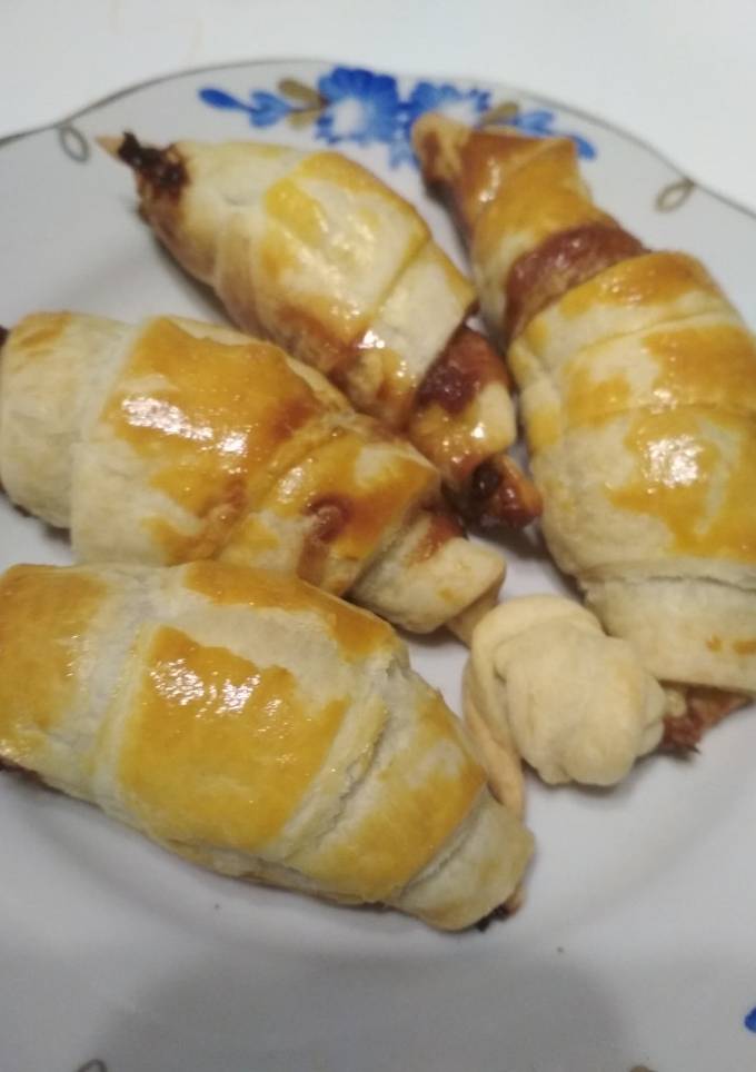 Круасани зі згущонкою