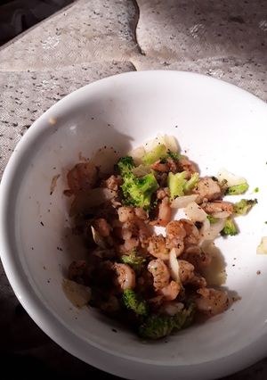 A picture of Shrimp salad.