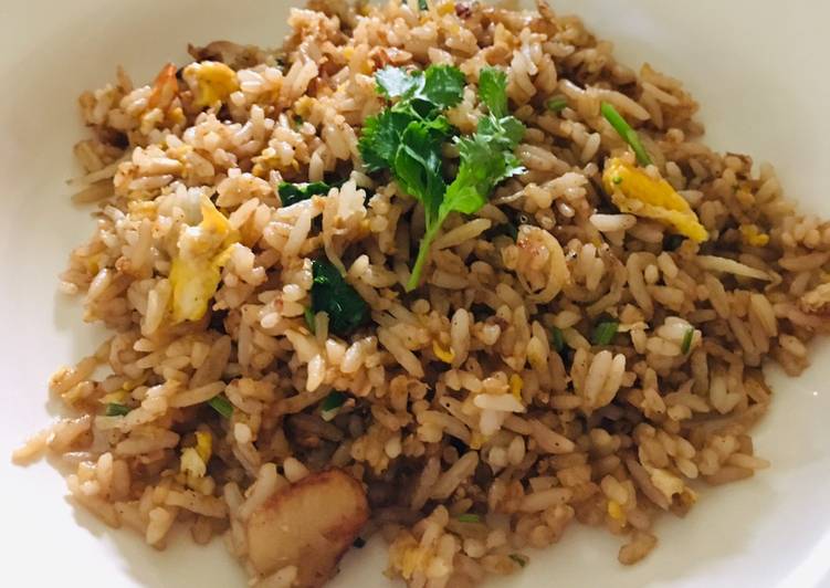 Bahan-bahan Nasi Goreng Teri Daun Ketumbar yang enak Untuk Jualan