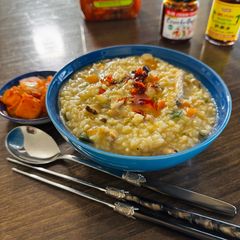 A picture of My husband’s favorite Chicken Jook 닭죽.