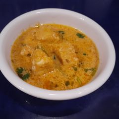 A picture of Spicy Creamy Chicken Curry/ Spicy Creamy Chicken Handi 🥘.